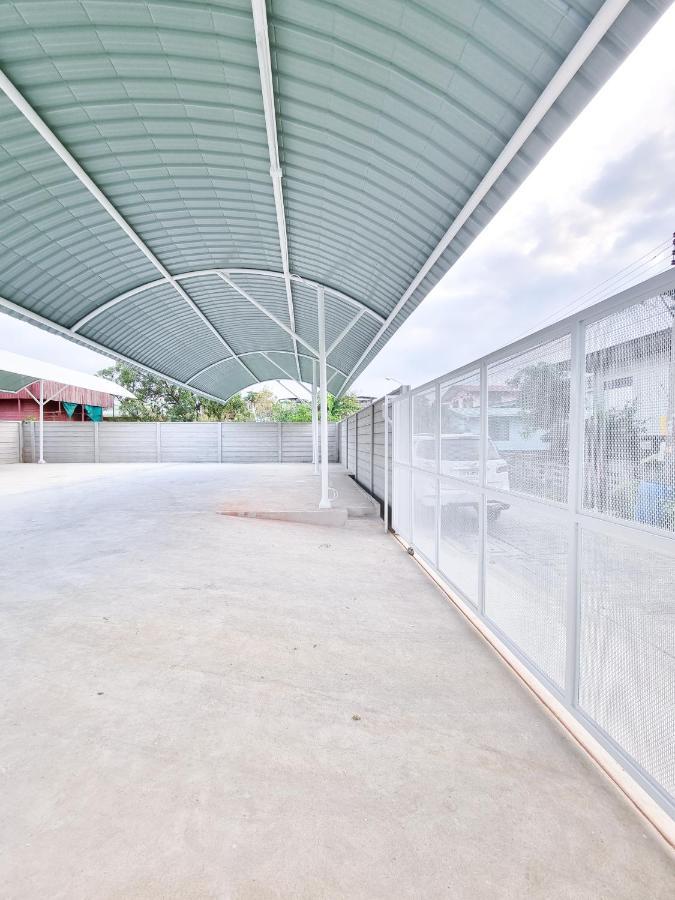 The Zai Apartment Ban Krathum Lom ภายนอก รูปภาพ