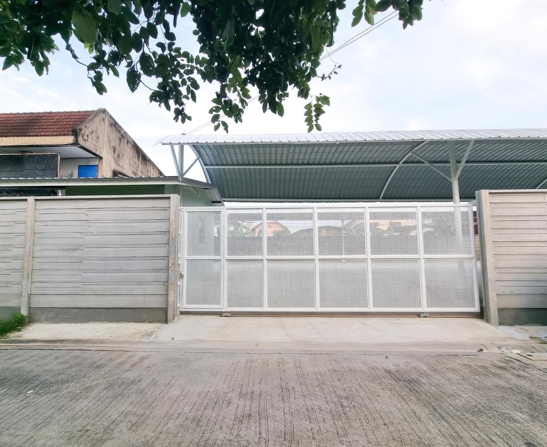 The Zai Apartment Ban Krathum Lom ภายนอก รูปภาพ